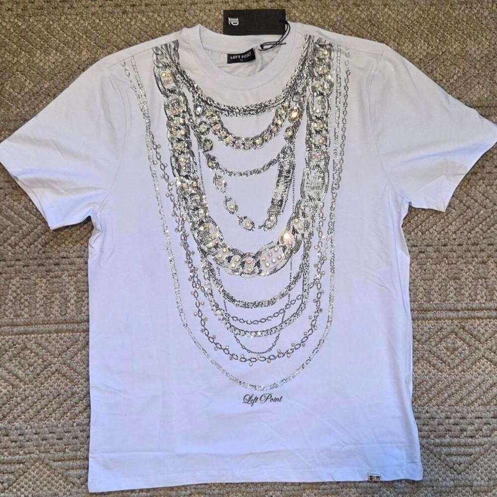 Left Point Chain Graphic Tee Size Medium NWT